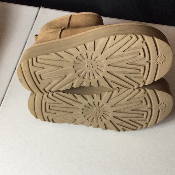 UGG Women's Brown Platform Ankle Boots - Picture 11 of 15